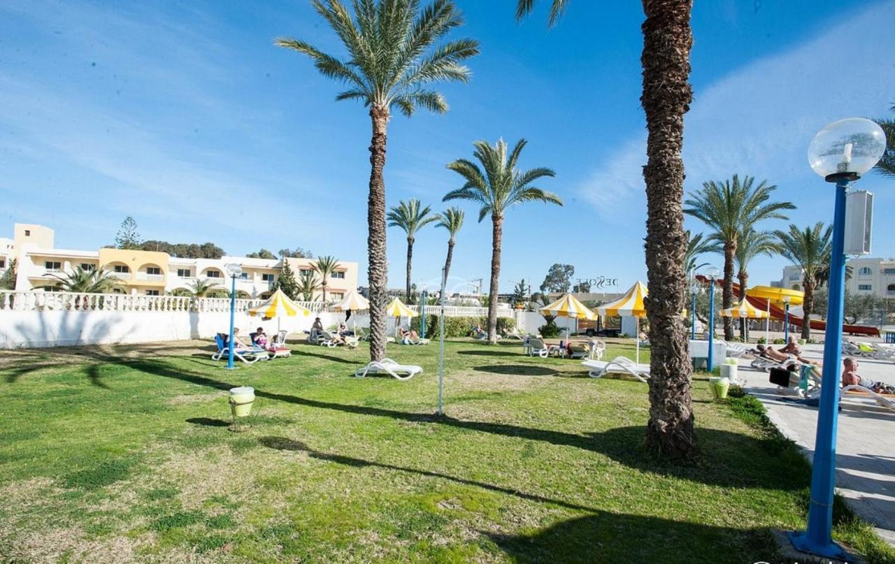 Riviera Hotel - Family Only Marsá al-Qantáwí Exteriér fotografie