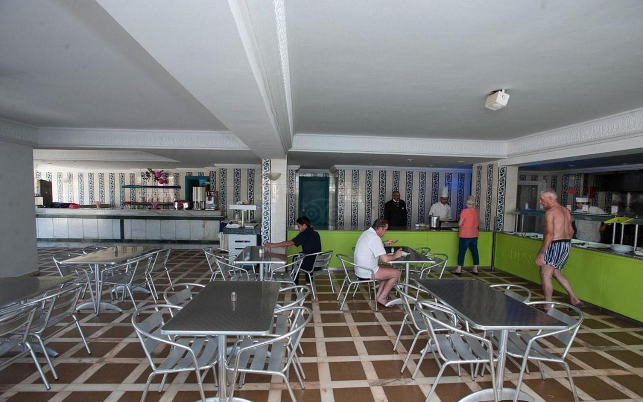 Riviera Hotel - Family Only Marsá al-Qantáwí Exteriér fotografie